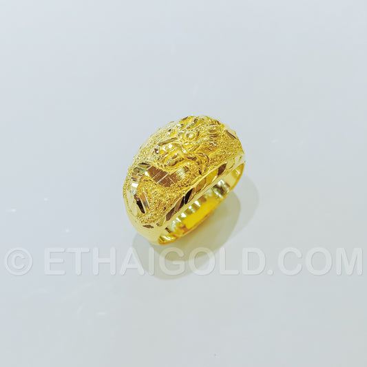 1/2 BAHT POLISHED SPARKLING DIAMOND-CUT HOLLOW DRAGON RING IN 23K GOLD (ID: R1302S)