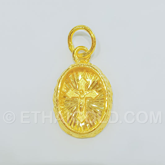 1/4 BAHT POLISHED MATTE DIAMOND-CUT SOLID OVAL-CASE CRUCIFIX CHRISTIAN PENDANT IN 23K GOLD (ID: P0501S)